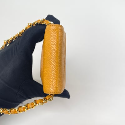 Chanel 荔皮手機袋5