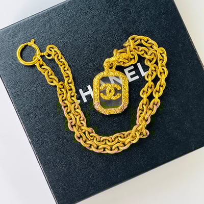 Chanel 熔岩鏡面墜飾項鍊1