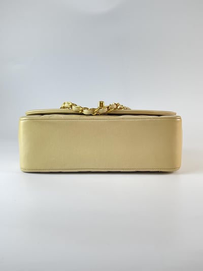 Chanel奶茶色黛妃223