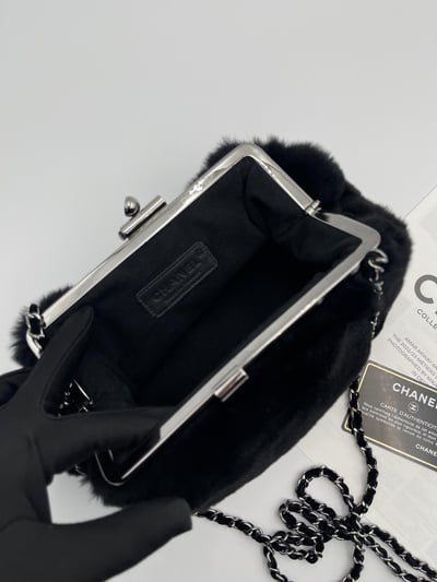 Chanel兔毛包8