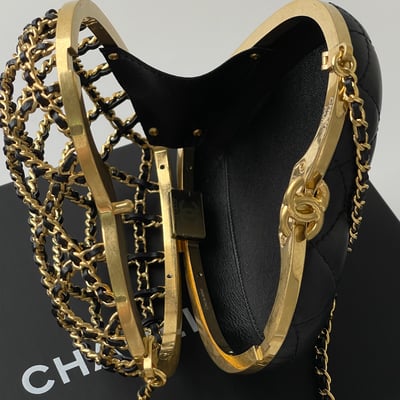 Chanel 鏤空愛心包9