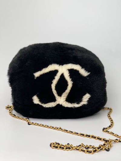 Chanel 兔毛暖手包（黑）1