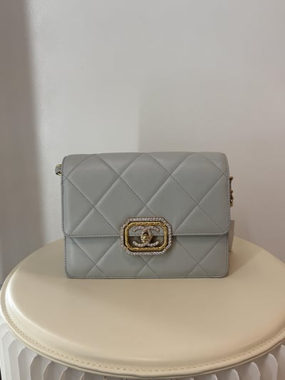 Chanel方鑽釦風琴包1