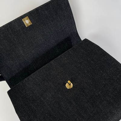 Chanel 黑色丹寧handle包11