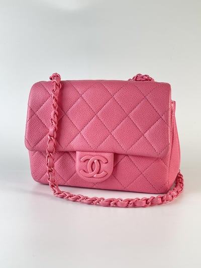 Chanel芭比粉小方胖1