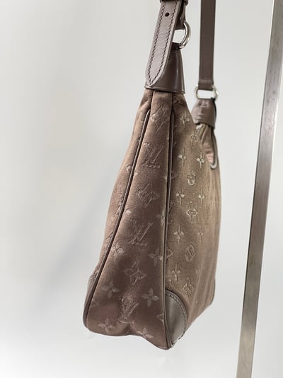 LV 奶咖緞面暗紋hobo3