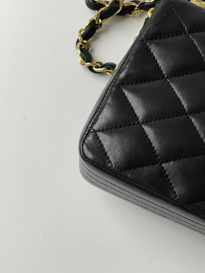 Chanel 萊茵石信封包9