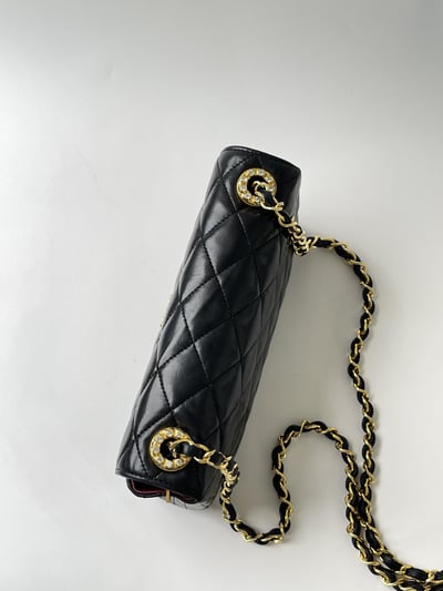 Chanel 萊茵石信封包5