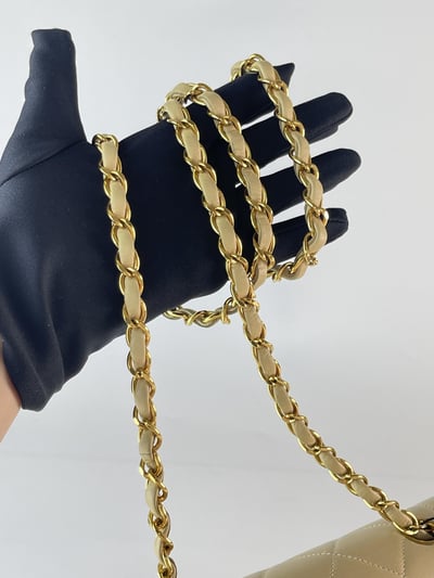 Chanel奶茶色黛妃229