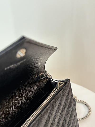 Ba1399 YSL黑銀WOC11