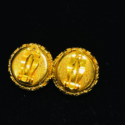 Chanel 熔岩鏡面耳夾2