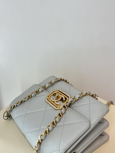 Chanel方鑽釦風琴包15