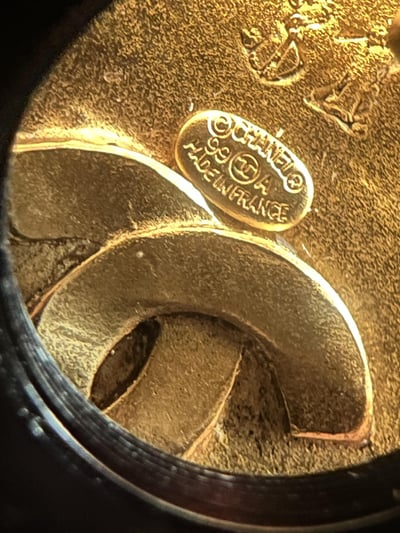 Chanel琉璃十字架胸針3