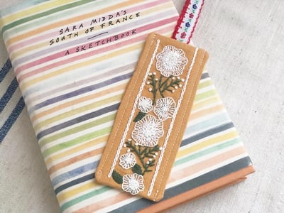 刺繡與生活布作課：緹花刺繡書籤1