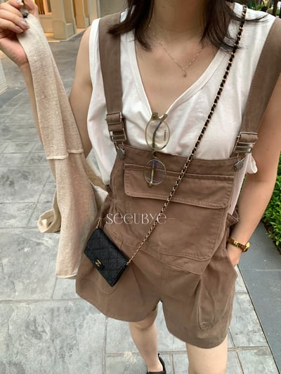一條不挑人的軟牛仔背帶短褲2