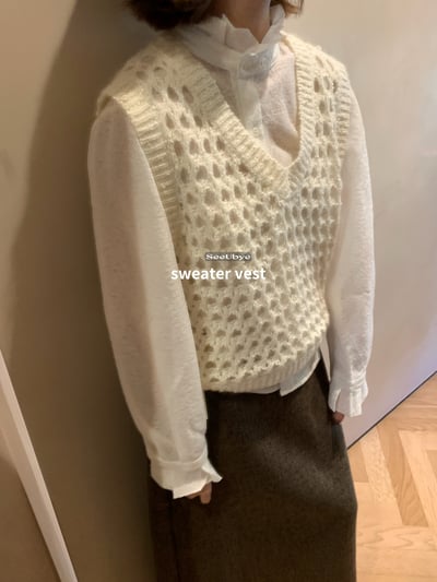 一件hollwed out毛衣馬甲6