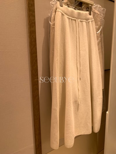 羊絨微傘狀半身裙5