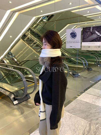 一件柔霧turn down collar 毛衣7