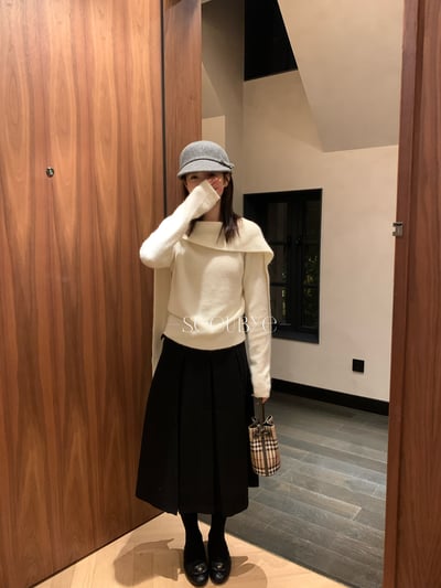 高品白標披肩毛衣1