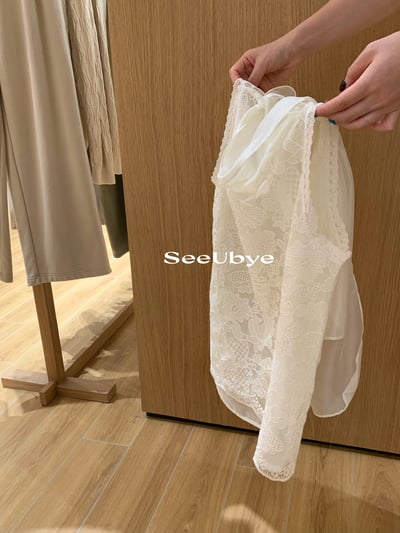 一件溫柔蕾絲小衫（買就送絲巾飄帶）不透的8