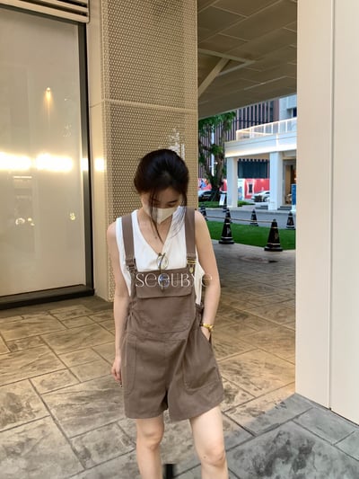 一條不挑人的軟牛仔背帶短褲10