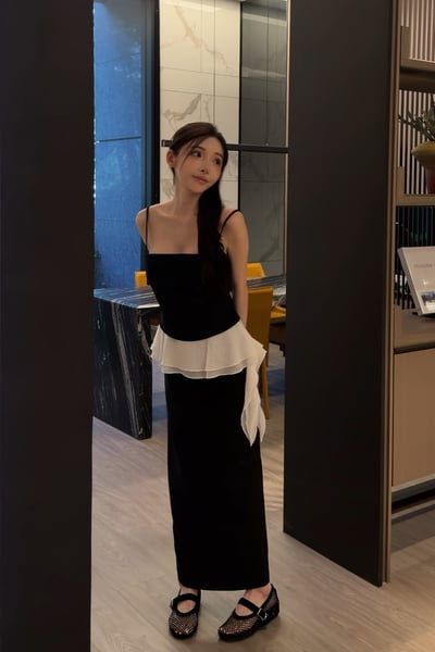 N62 溫柔花瓣拼接長裙套裝2