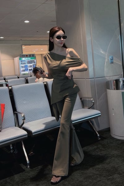N65 女神降臨斜肩套裝6