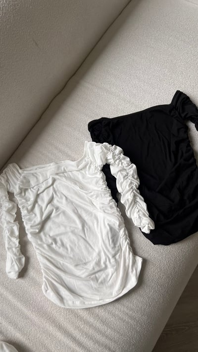 一字肩皺褶七分袖1