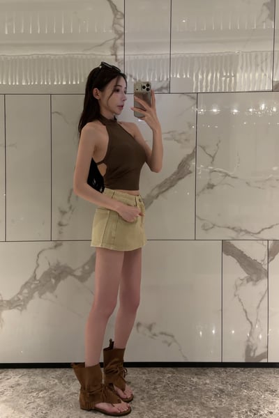 心機美背削肩背心4