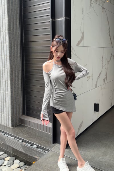 韓系不對稱抓皺上衣5