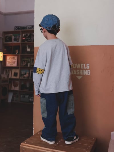 秋季日系笑臉上衣3