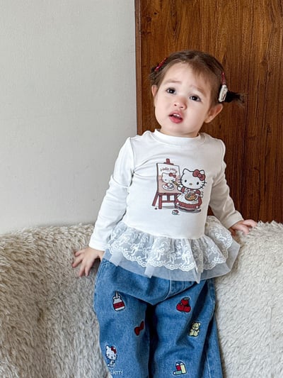 Kitty拼接蕾絲上衣/刺繡牛仔褲3