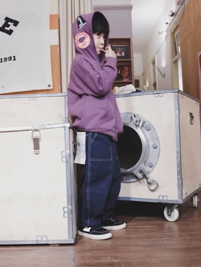 秋季日系繡章連帽外套1