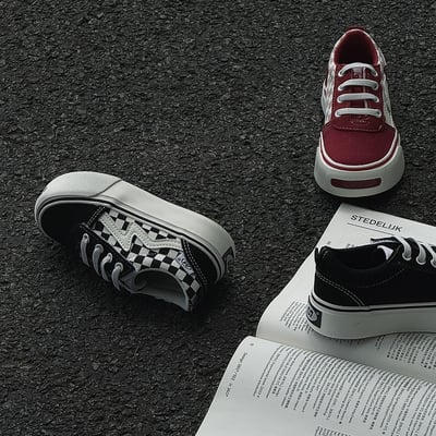 韓系百搭魔鬼氈滑板鞋10