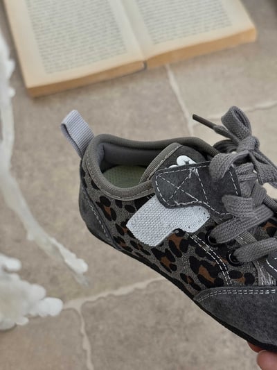 秋季女童豹紋魔鬼氈休閒鞋11