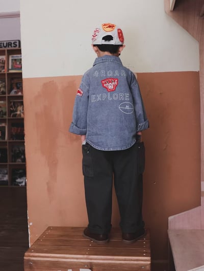 秋季日系字母繡章襯衫2