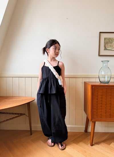 042147細肩造型上衣(兩色)6