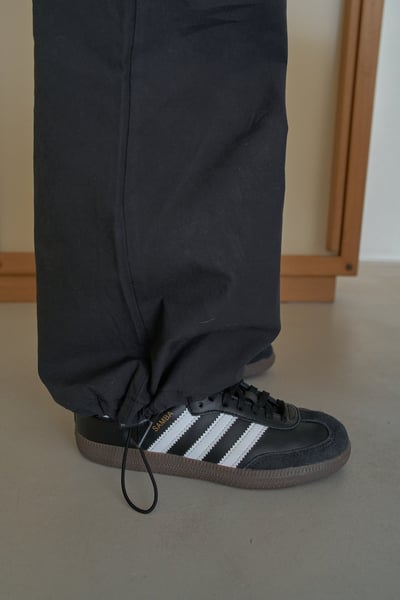 25420造型線條抽繩褲4