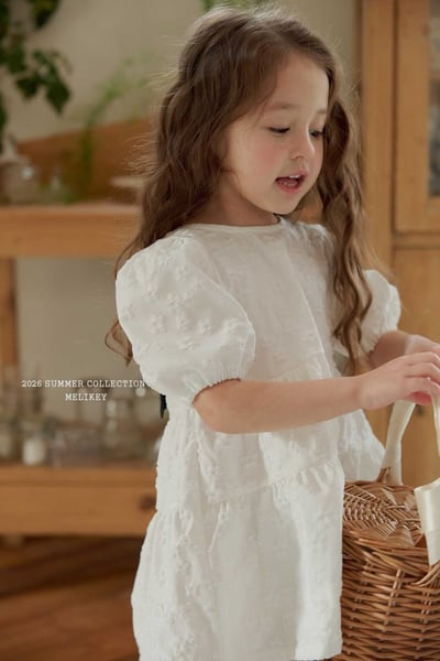 040142優雅白連身裙1