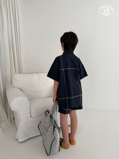 041618翻領線條上衣(兩色)3