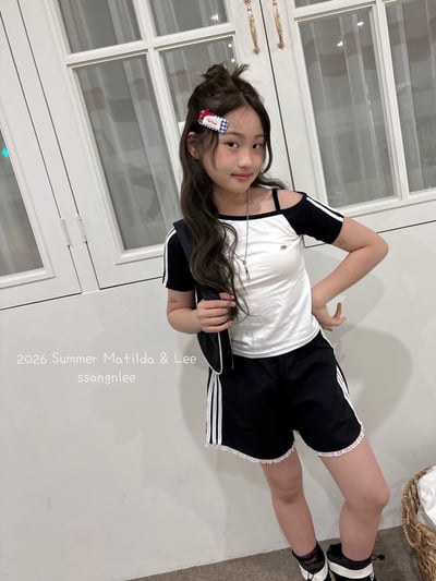 042829造型上衣(兩色)9