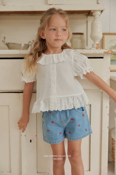 040153翻領雕花上衣6