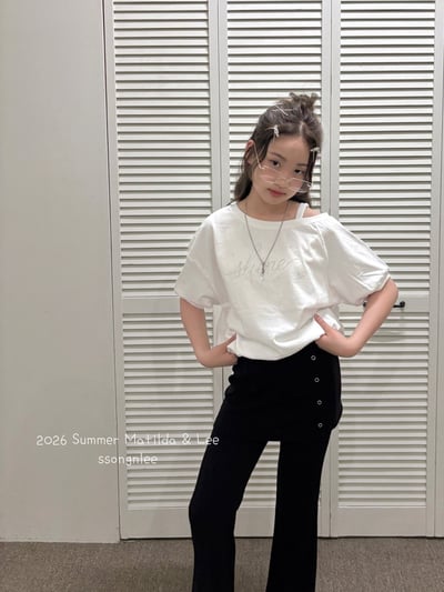 042832英文上衣(兩色)7