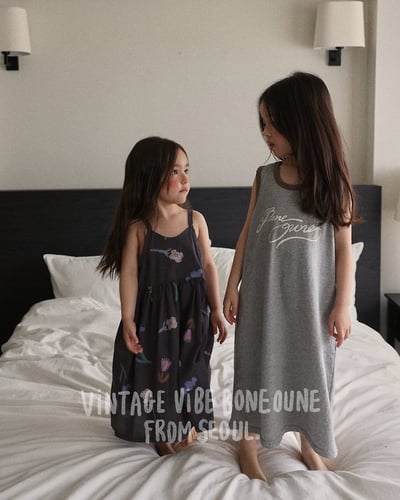 041743英文背心裙(兩色)6