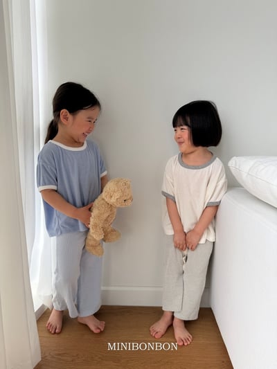 042915滾邊上衣(兩色)7