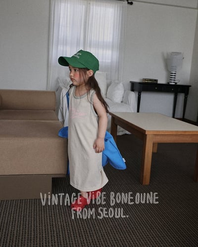 041743英文背心裙(兩色)11