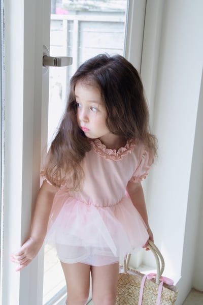 032707花邊造型上衣(兩色)4