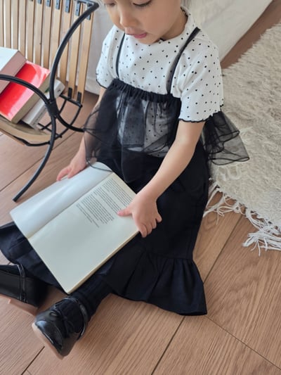 032610捲邊點點上衣(兩色)2