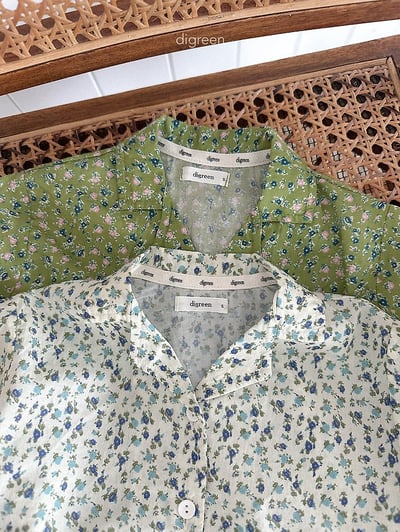 042525翻領花上衣(兩色)2