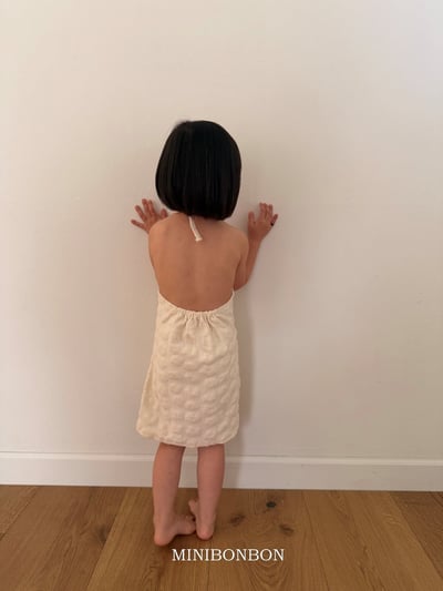 042905夏日綁帶連身裙(兩色)7